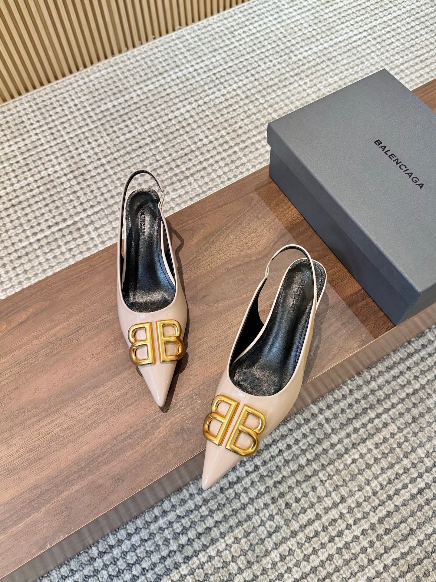 255QJ45ZDE Stylish leather High heels