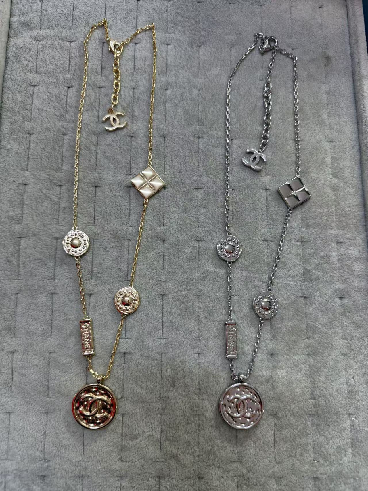 14C720KDE Stylish Necklaces