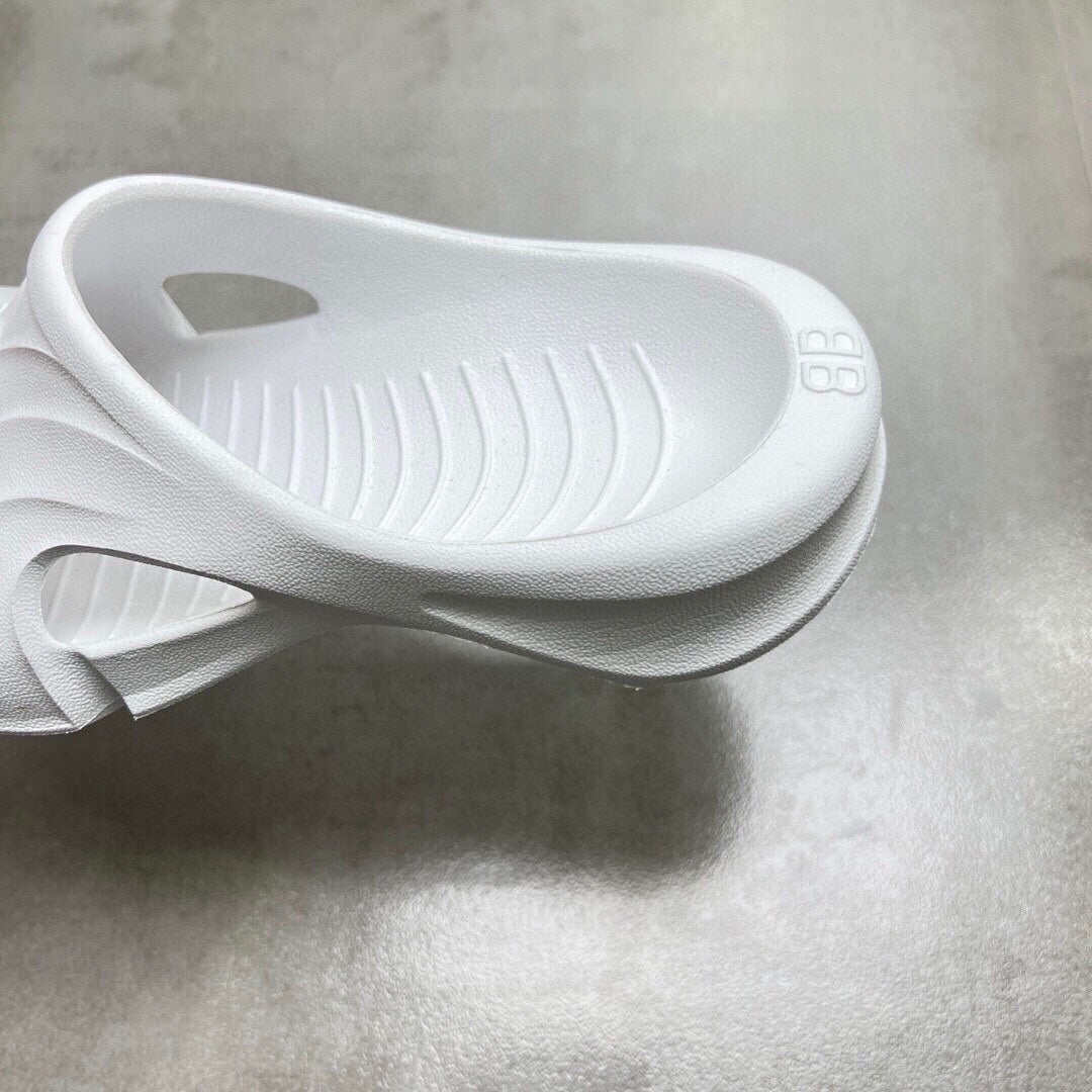 54J40ZDE Stylish slippers