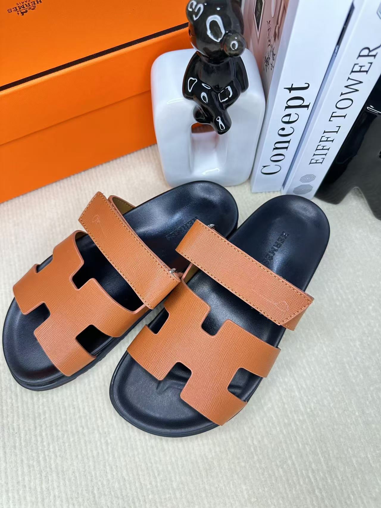 255QH27ZDE Stylish leather shoes