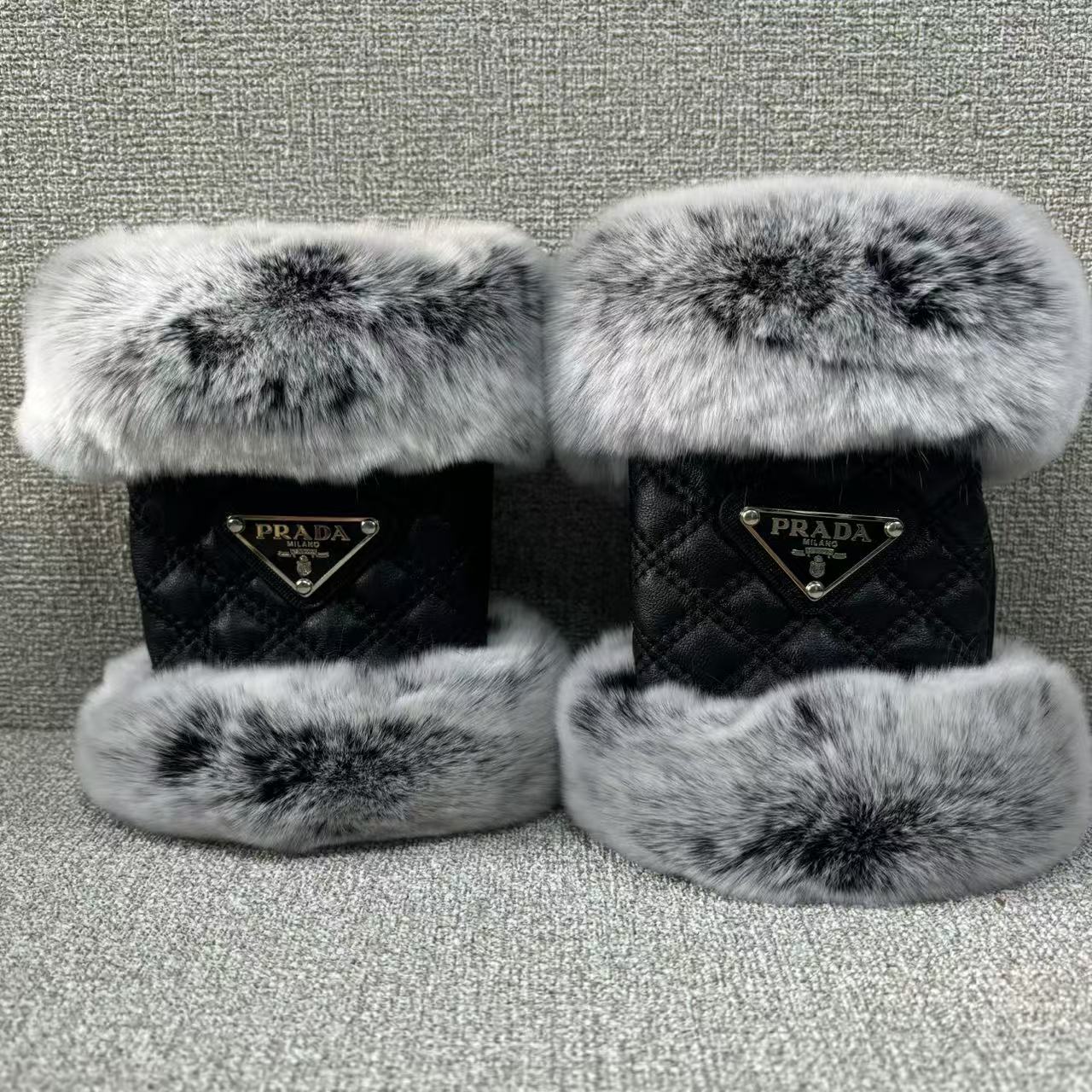 24PD103SDE Stylish gloves