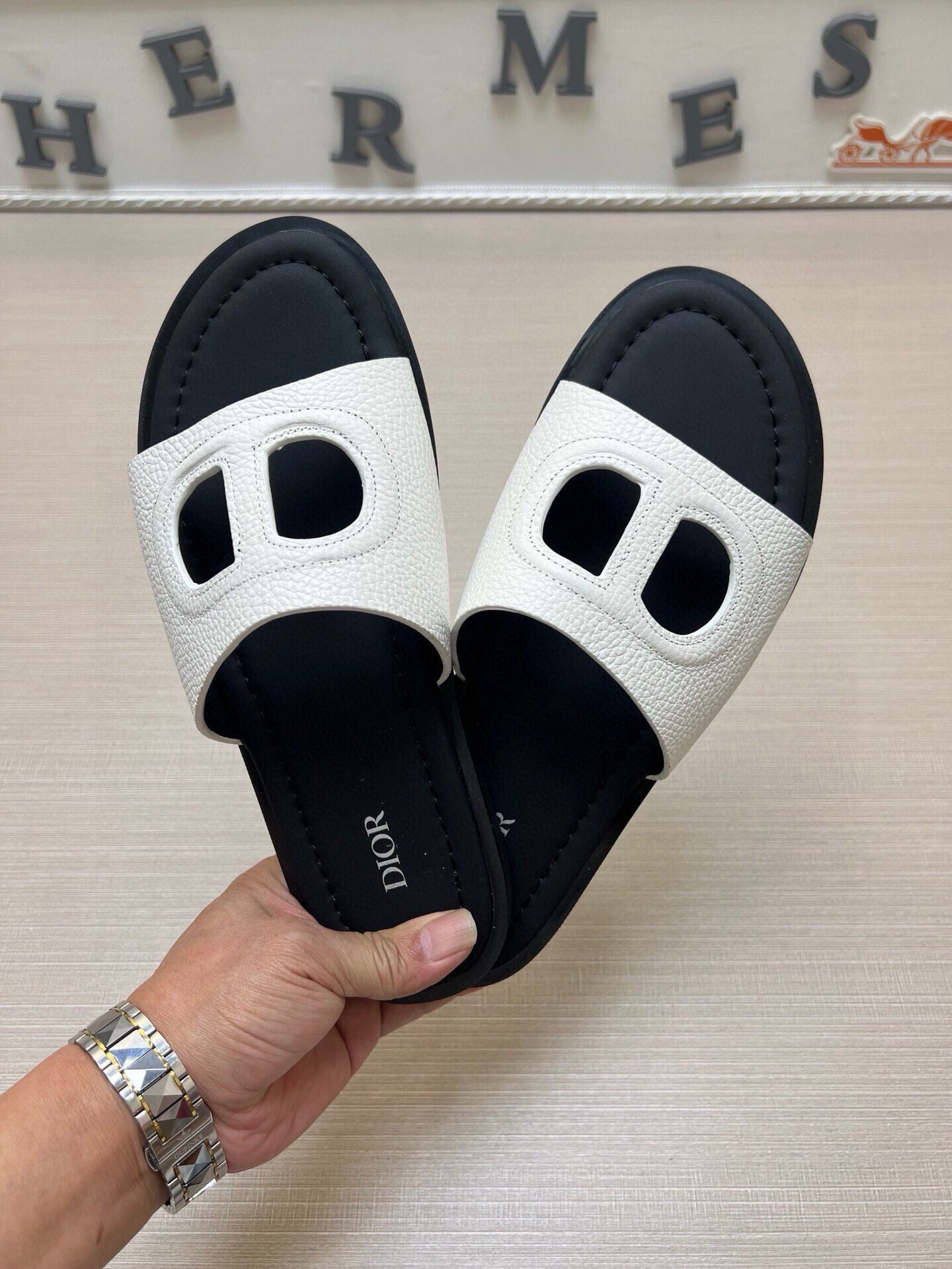 535ZD306ZDE Stylish Slippers