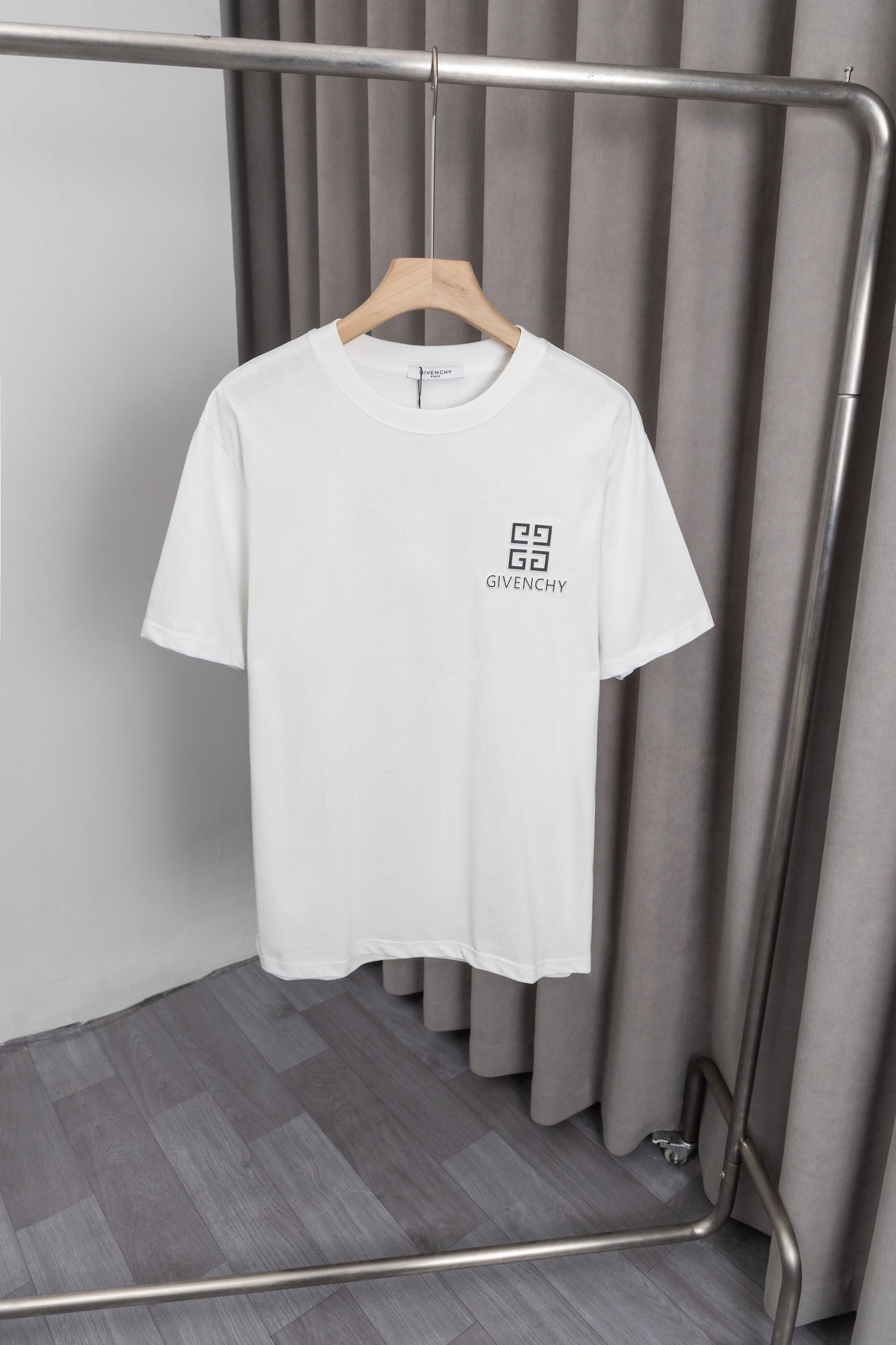 125WA2UDE Stylish T-shirts