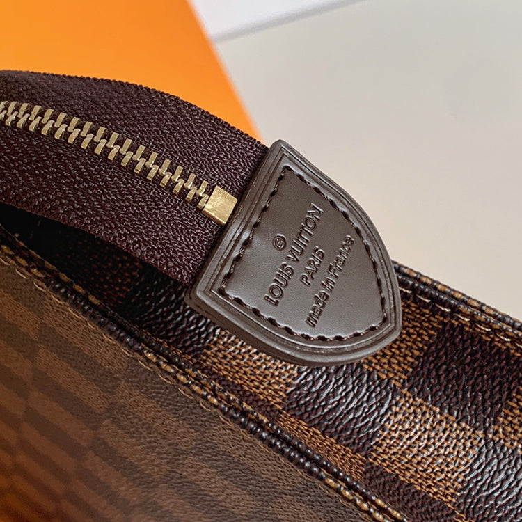 AE2BDE Stylish leather bag