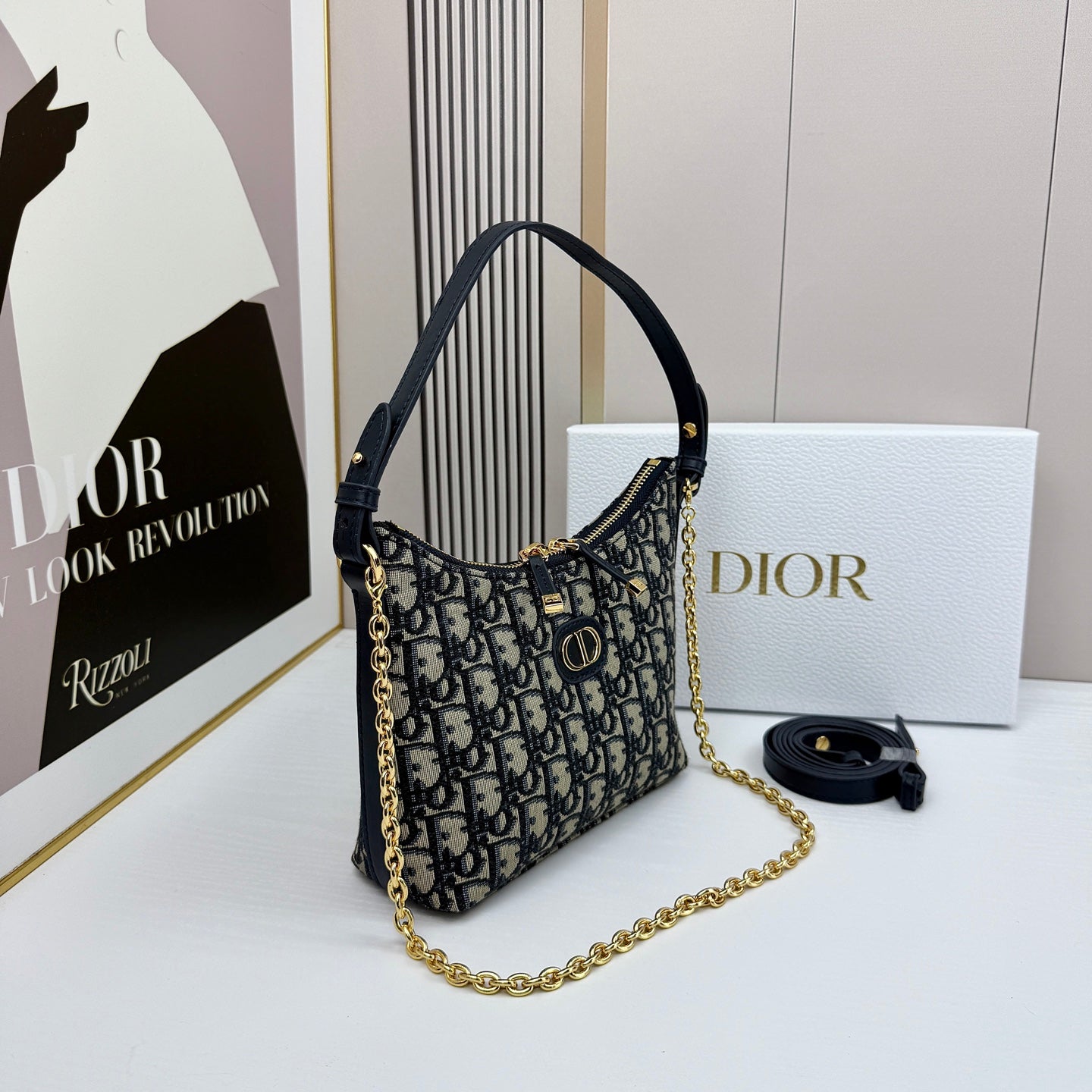 15RD67BDE Stylish bag
