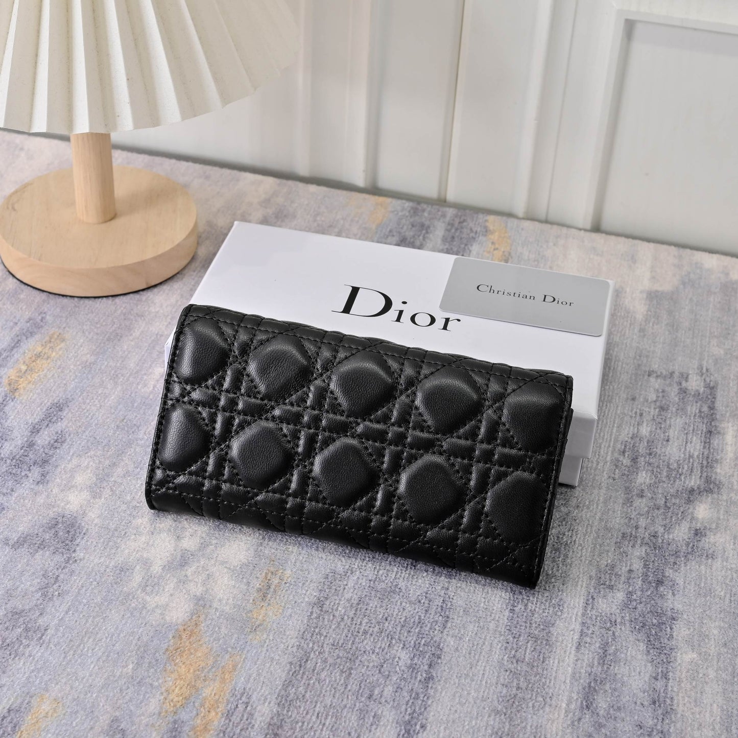 15RD89BDE Stylish leather bag