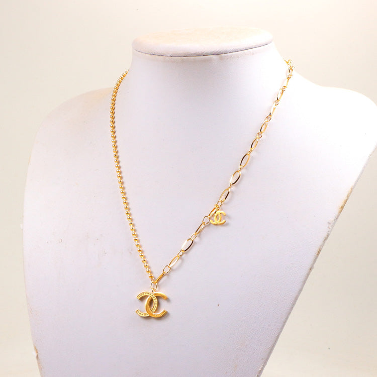 2C11XDE Stylish Necklaces