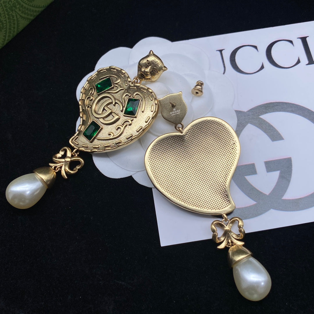 14B823KDE Stylish Necklaces Earrings