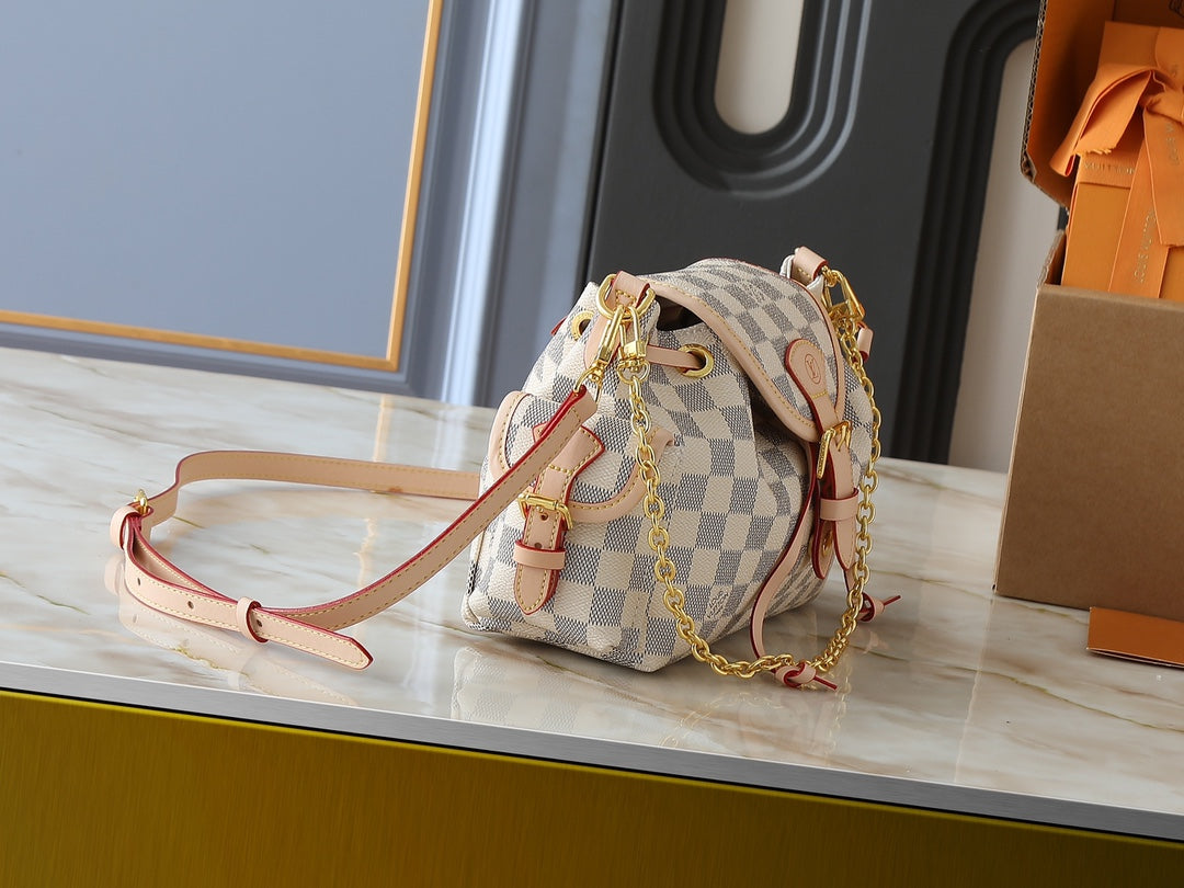 15RE18BDE Stylish leather bag