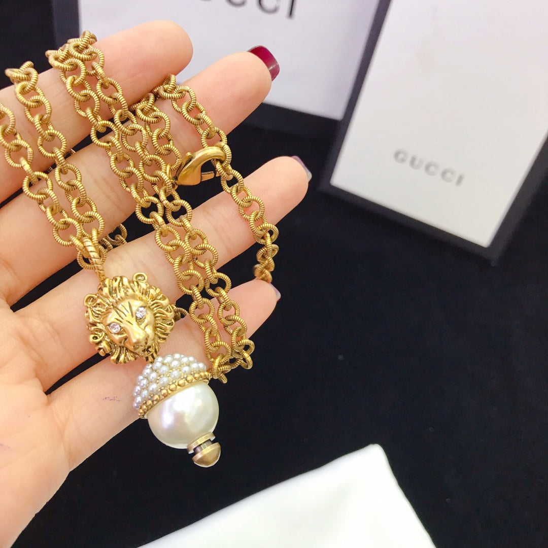 175RB95XDE Stylish Necklace