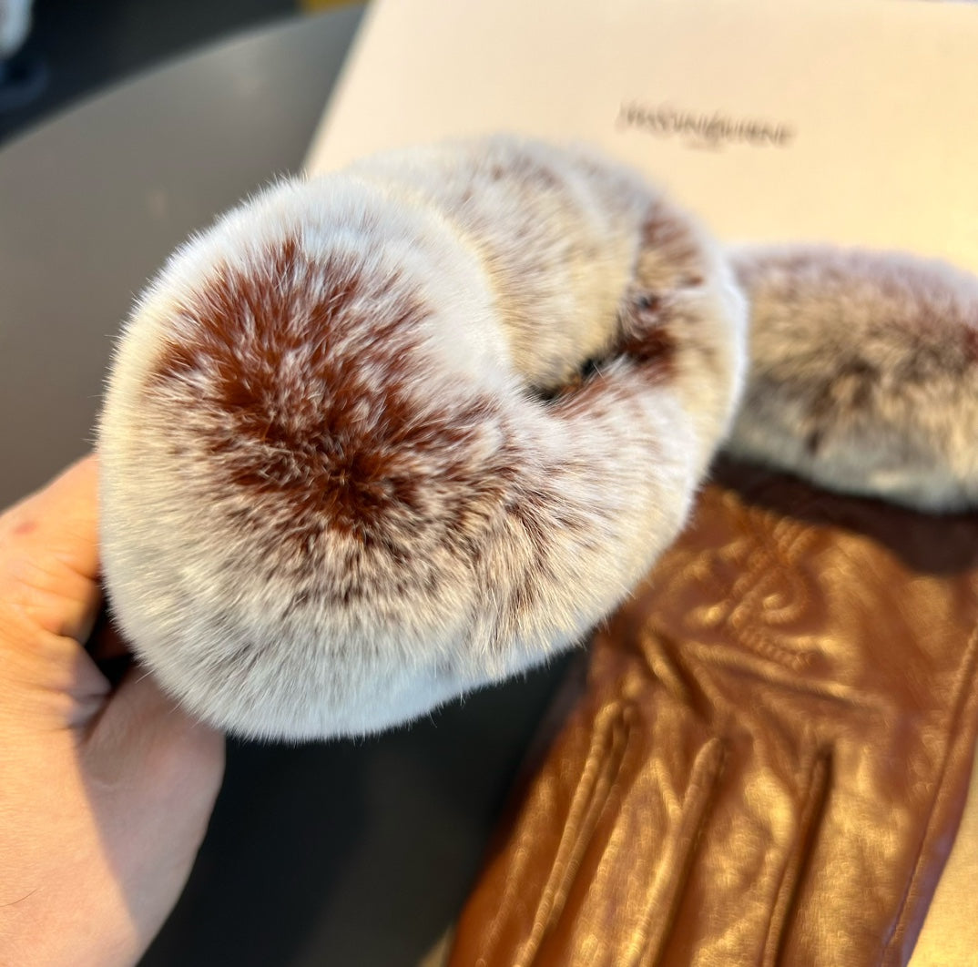 14SL25SDE Stylish Wool gloves