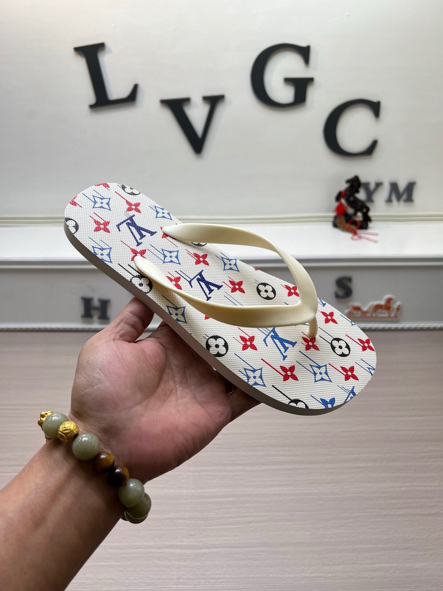 54E55ZDE Stylish slippers