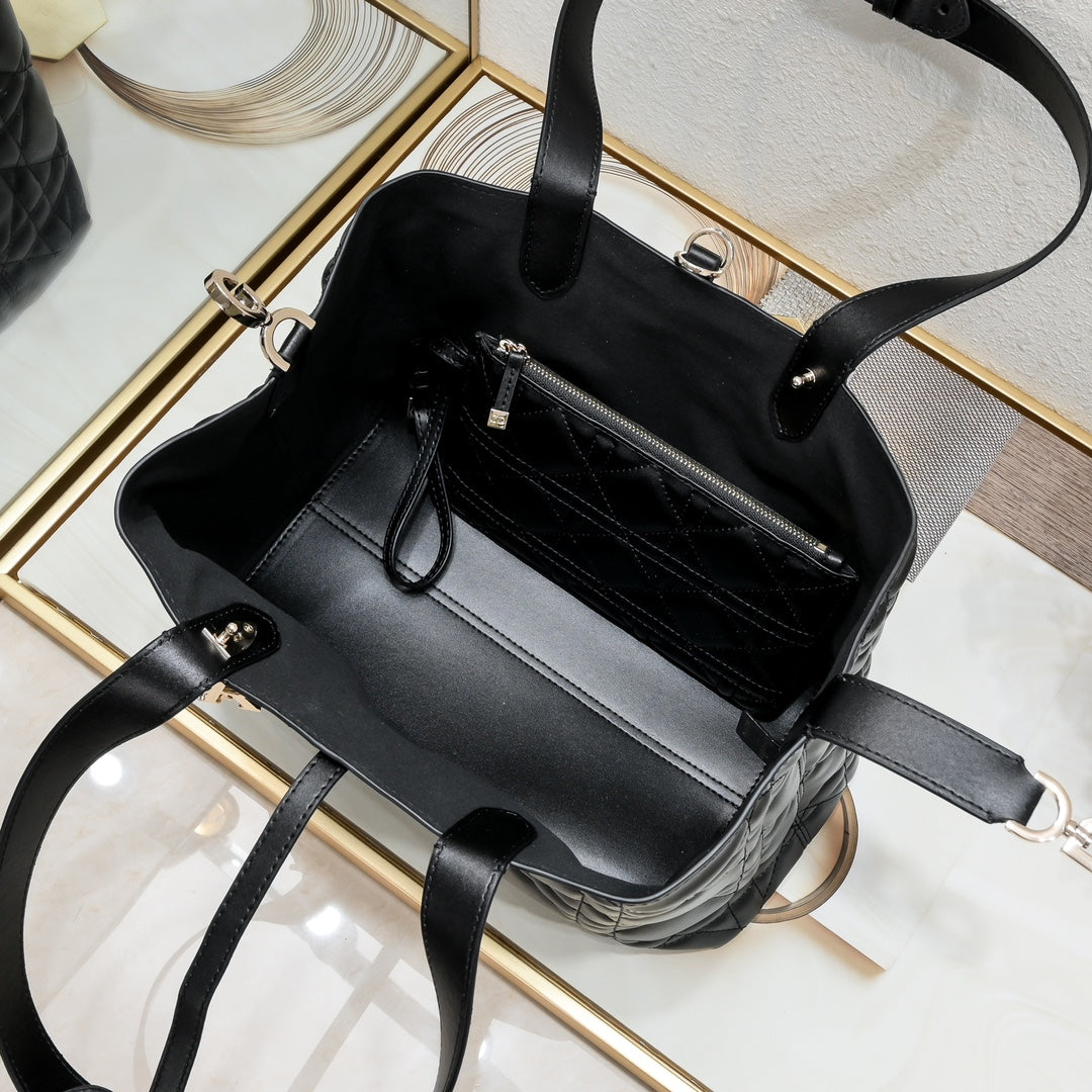 2XD359BDE Stylish leather bag