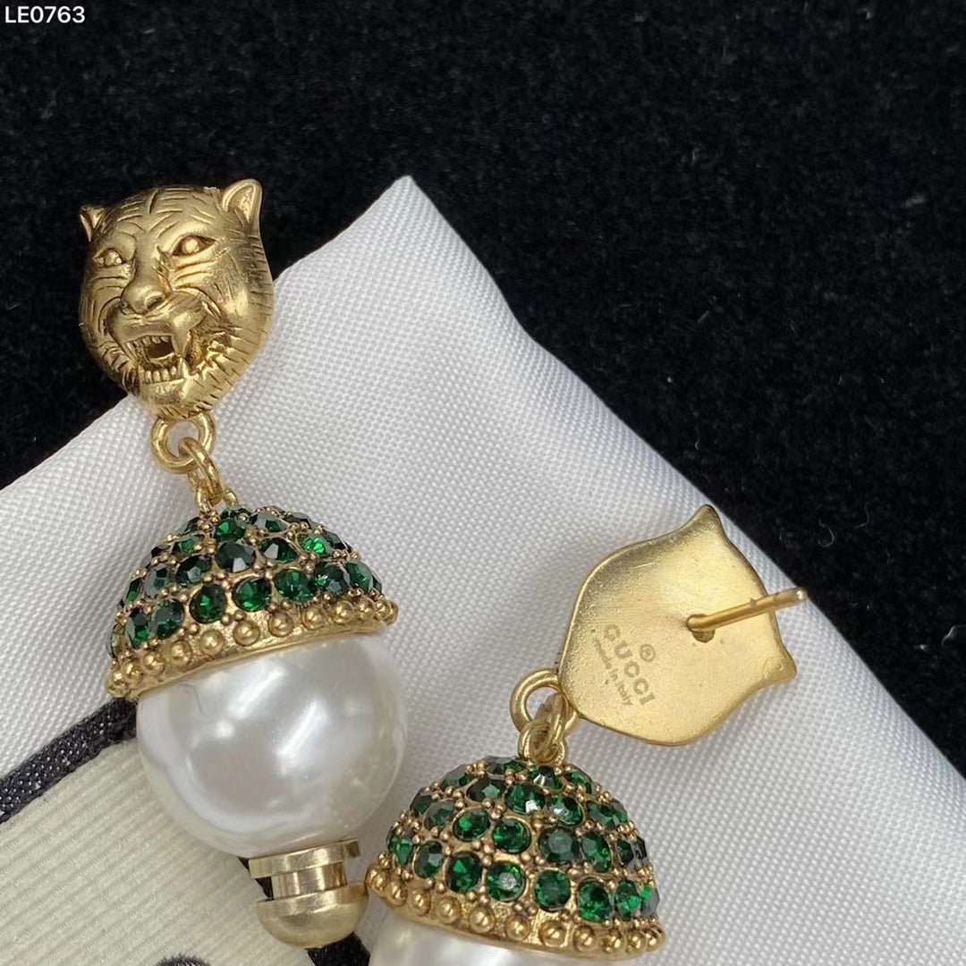 1YB356EDE Stylish Earrings