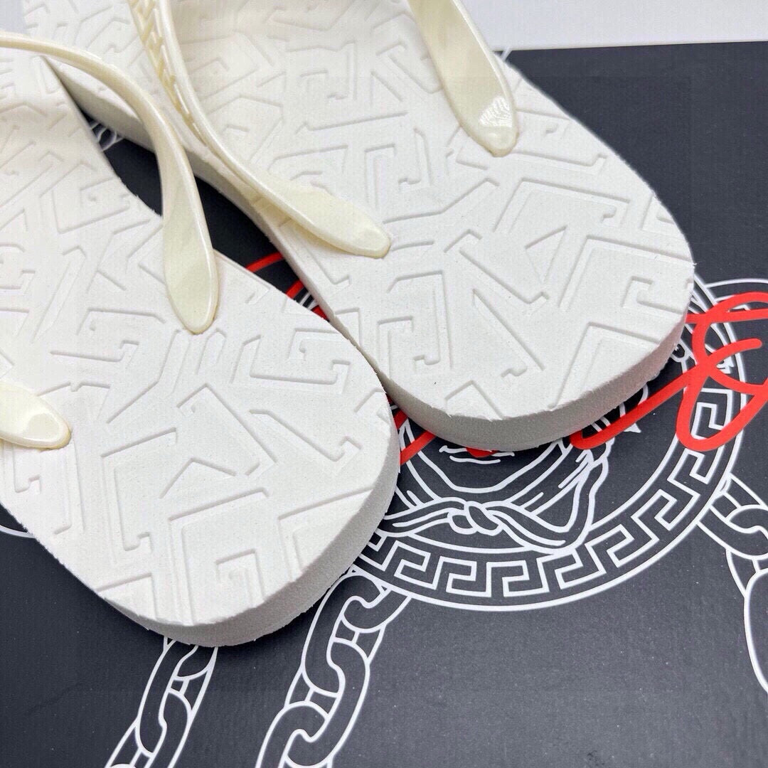 535ZV295ZDE Stylish Slippers
