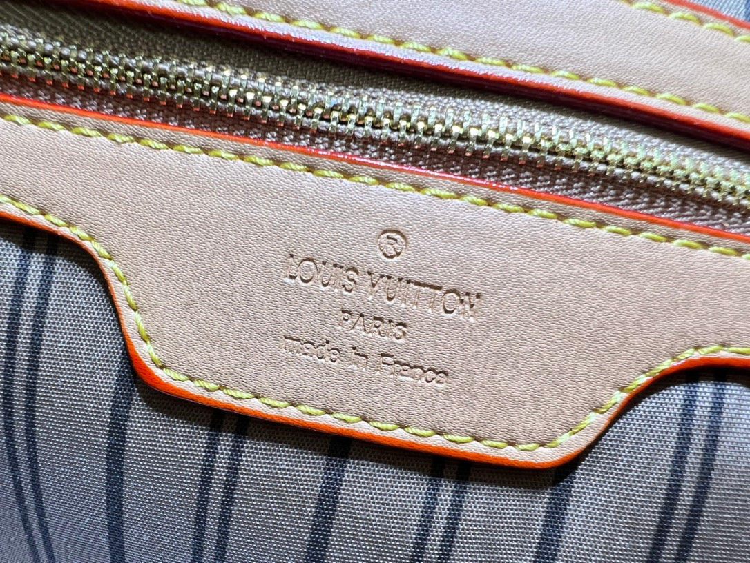 1WE76BDE Stylish leather bag