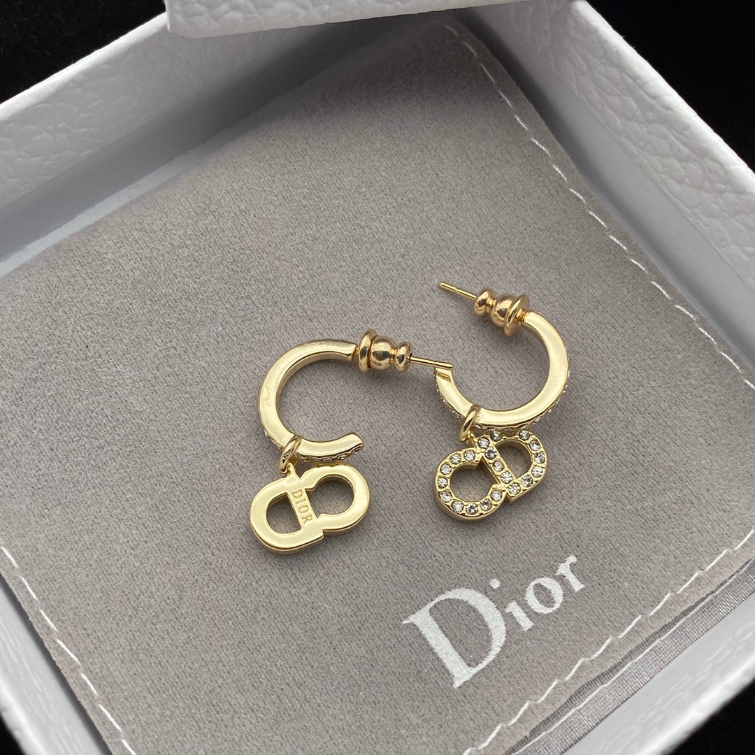 1ND218XDE Stylish Necklaces Bracelet Earrings