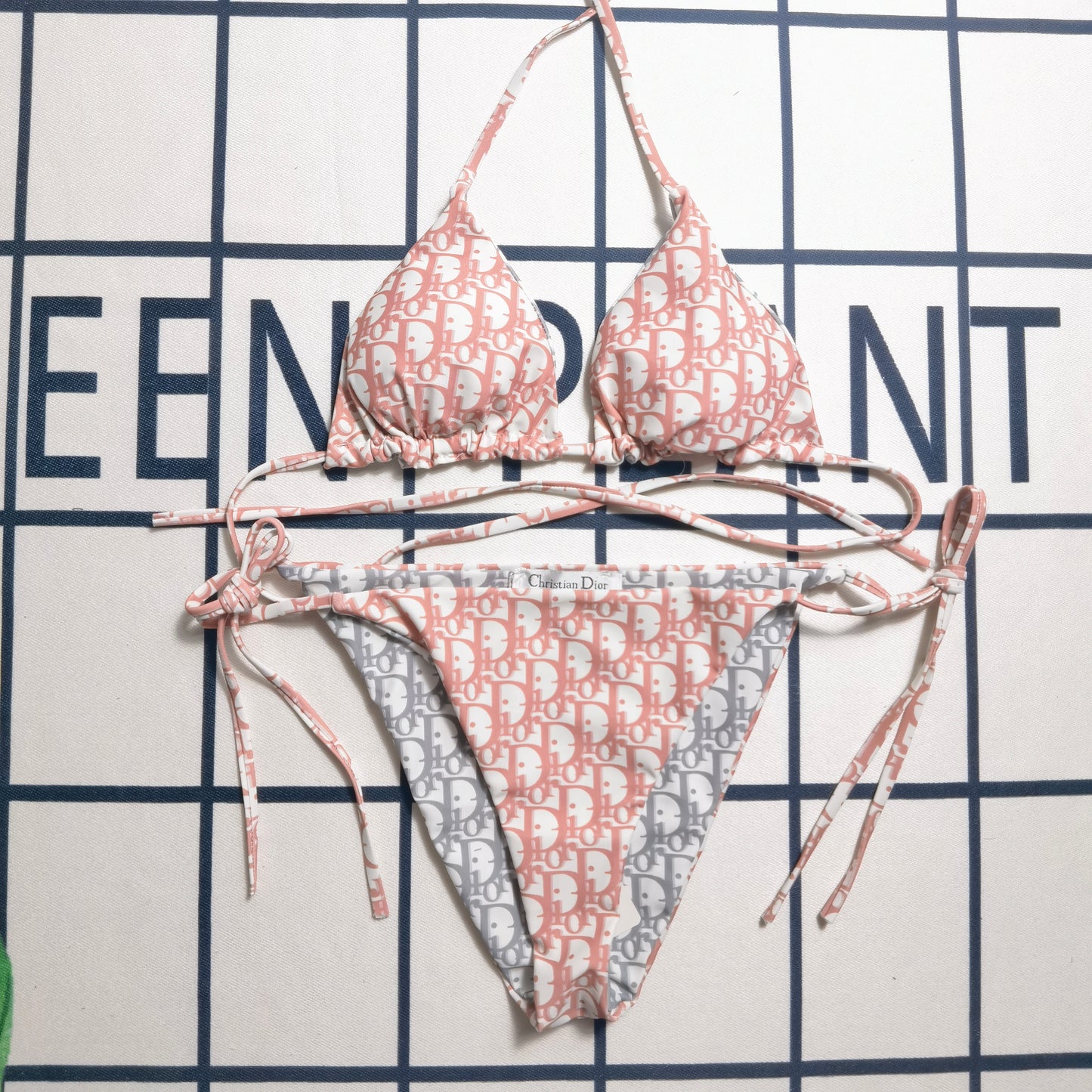 14D11YDE Stylish Bikini swimsuit