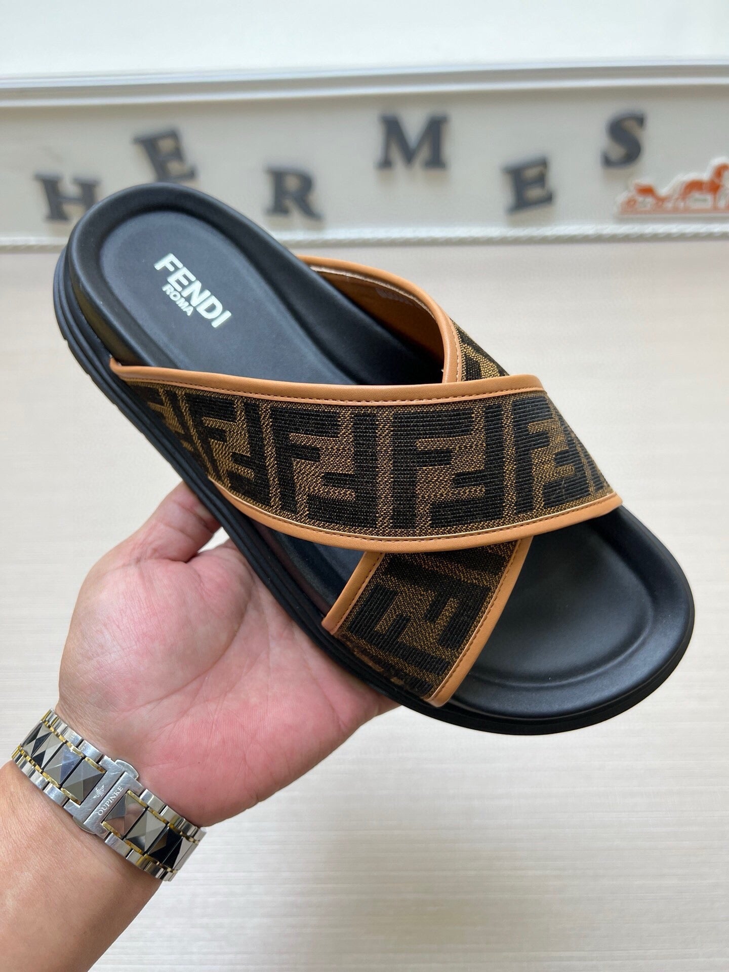 5LF224ZDE Stylish Slippers