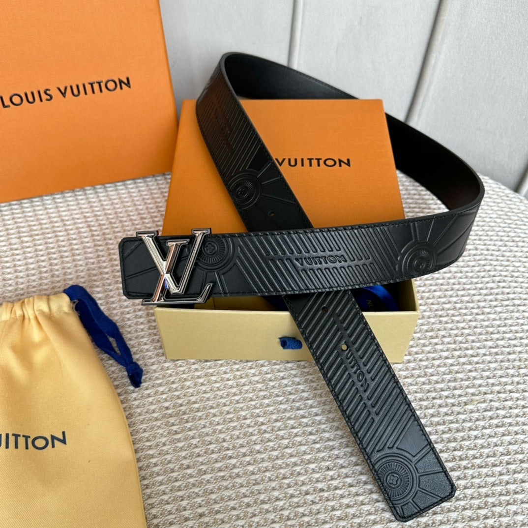 14E54PDE Stylish High quality belt With full package