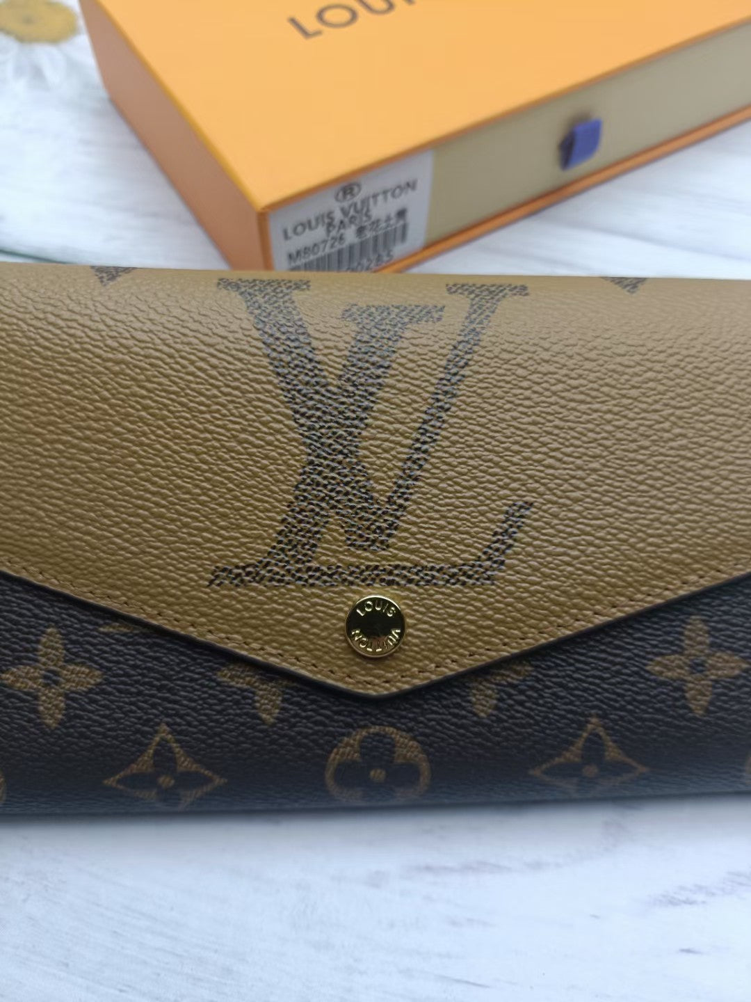 1XE93BDE Stylish leather wallets