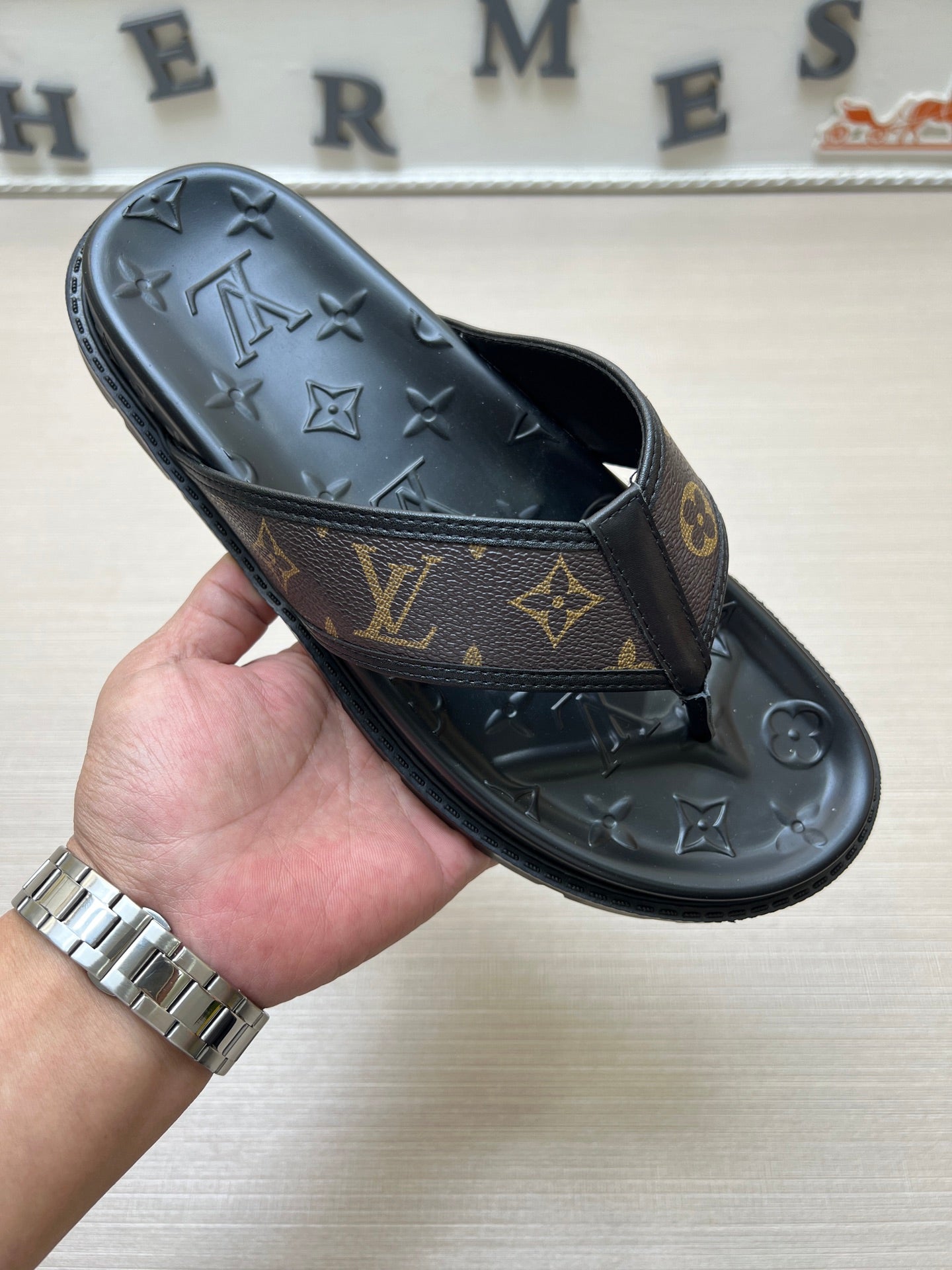 535ZE303ZDE Stylish Slippers