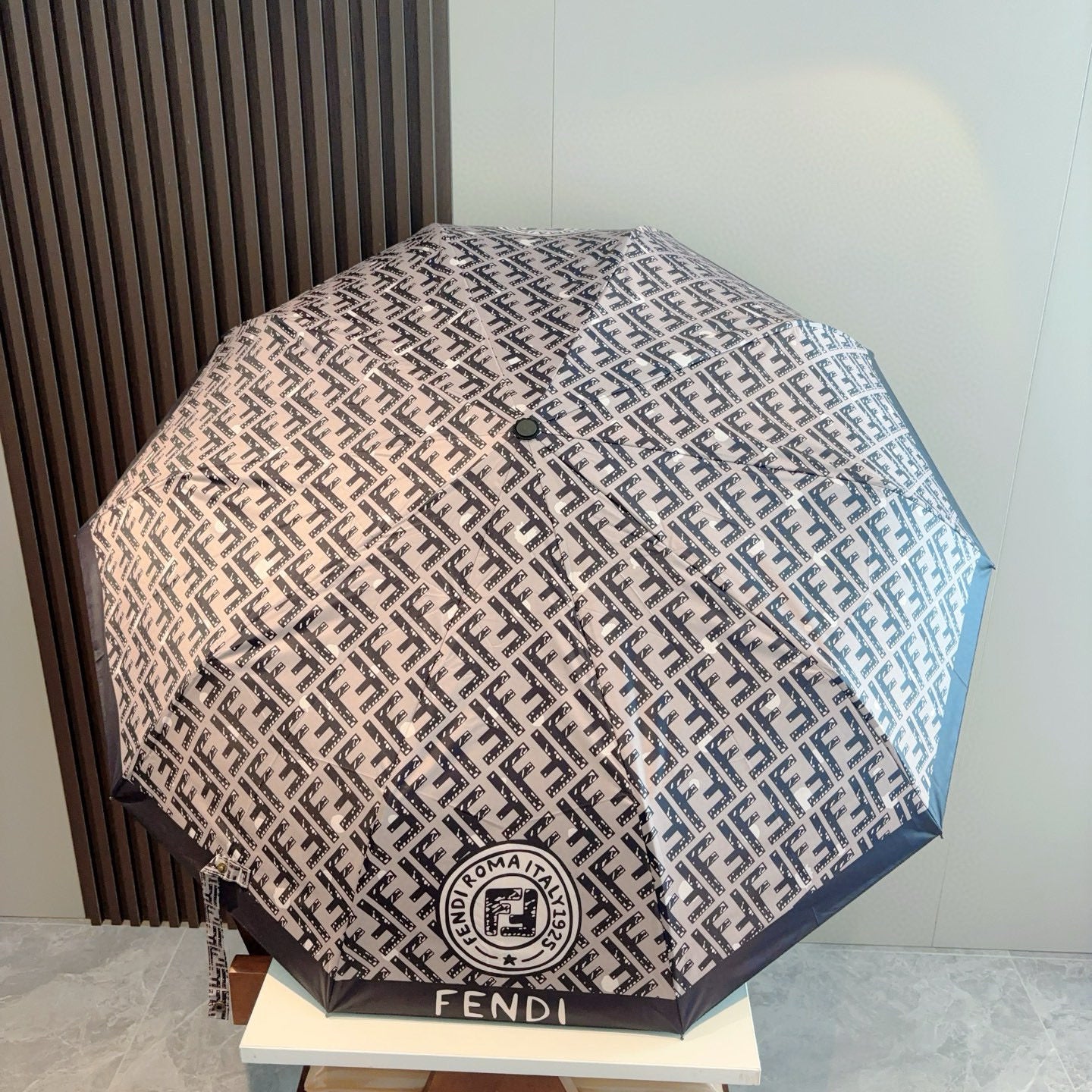 15RF120SDE Stylish UV resistant umbrella