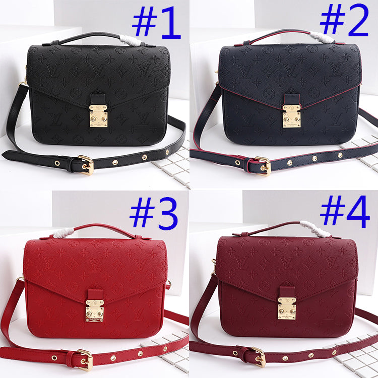 AE92BDE Stylish leather bag
