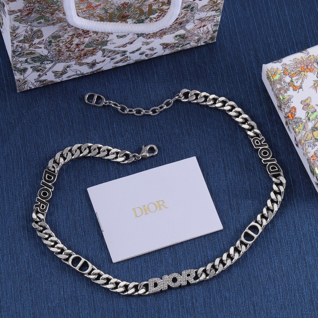 14D540XDE Stylish Bracelets Necklaces