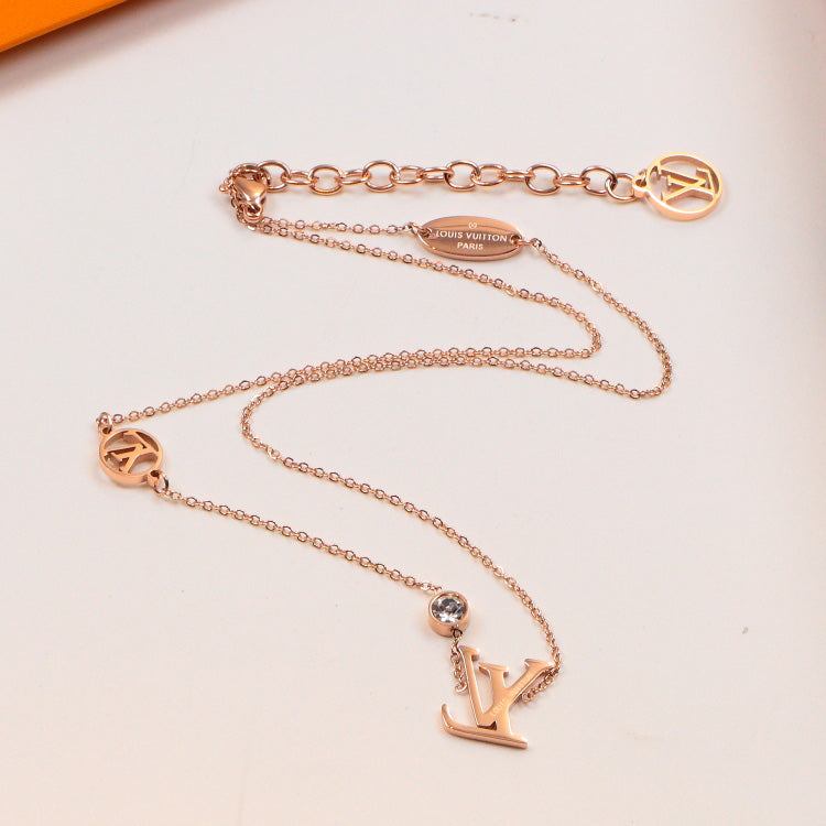2E1XDE Stylish Necklaces