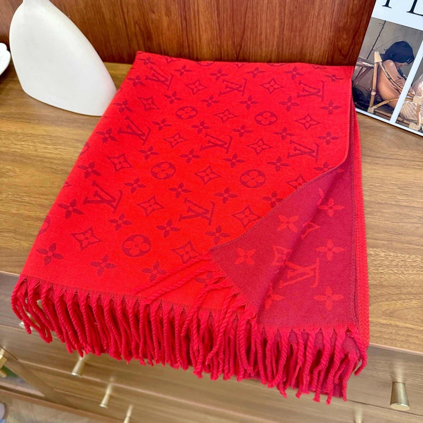 185ZE71WDE Stylish Winter Scarves