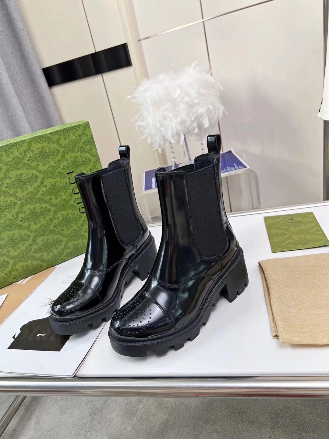 2XB198ZDE Stylish leather boot (top layer leather lining)