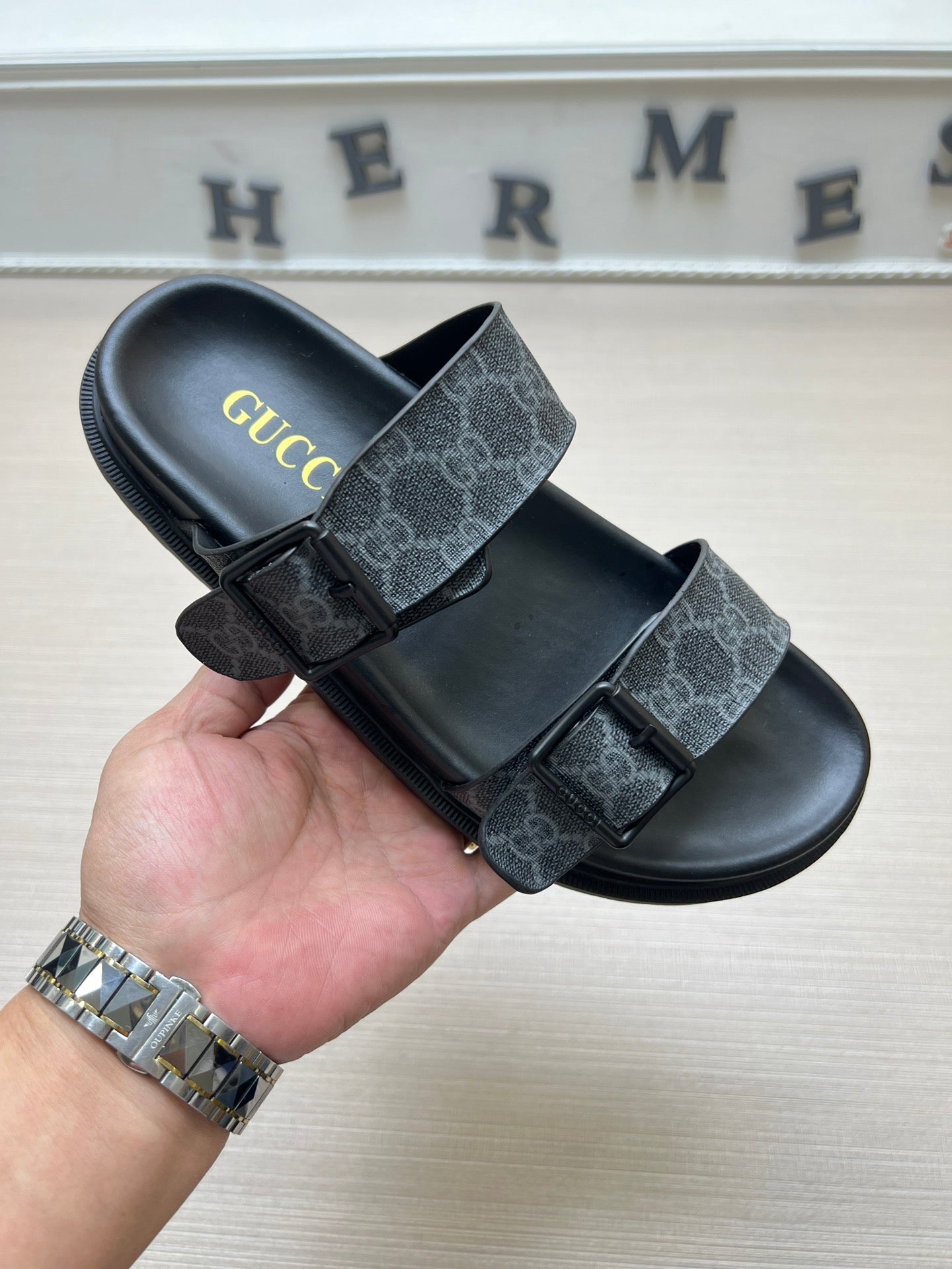 54B92ZDE Stylish slippers