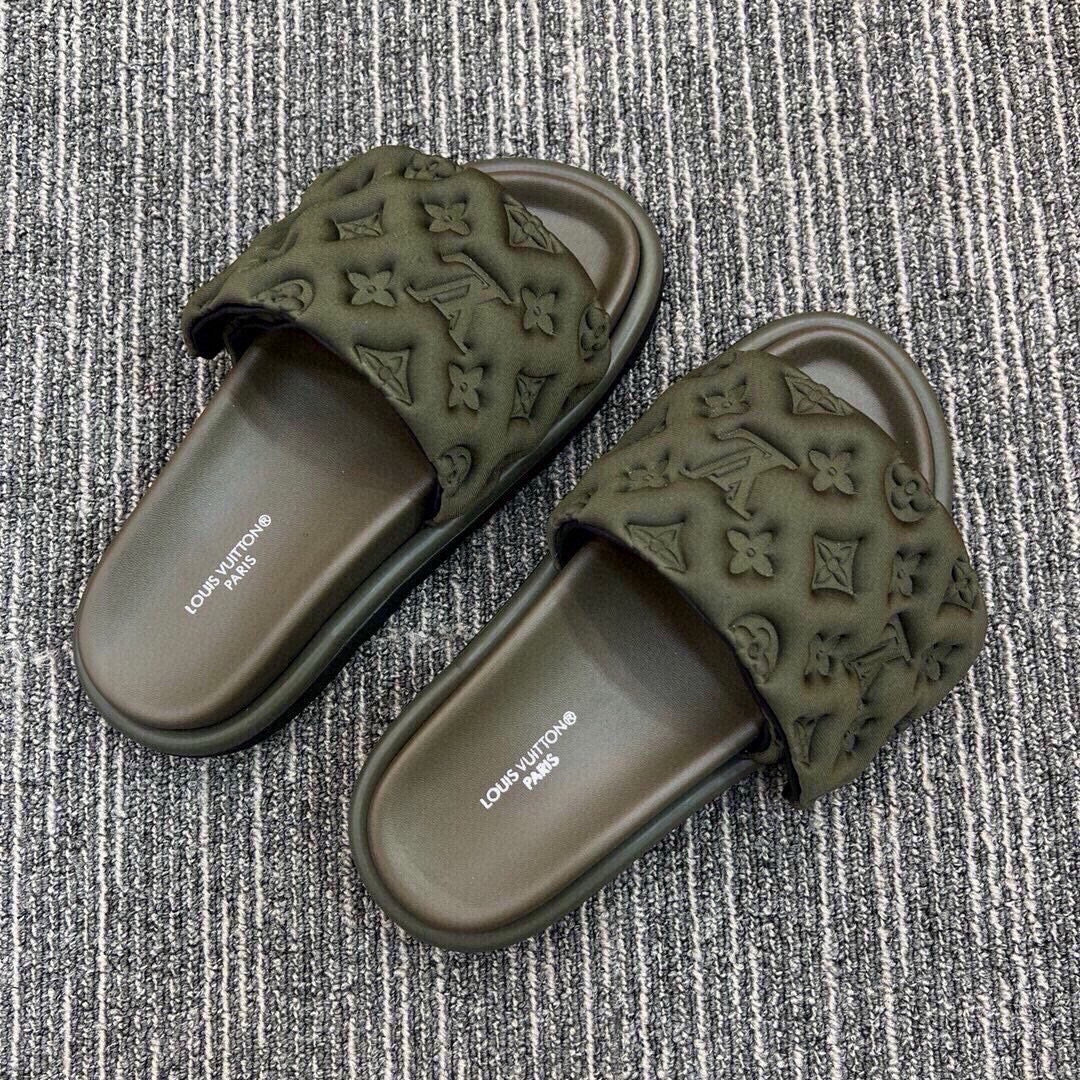 5QE13ZDE Stylish Slippers