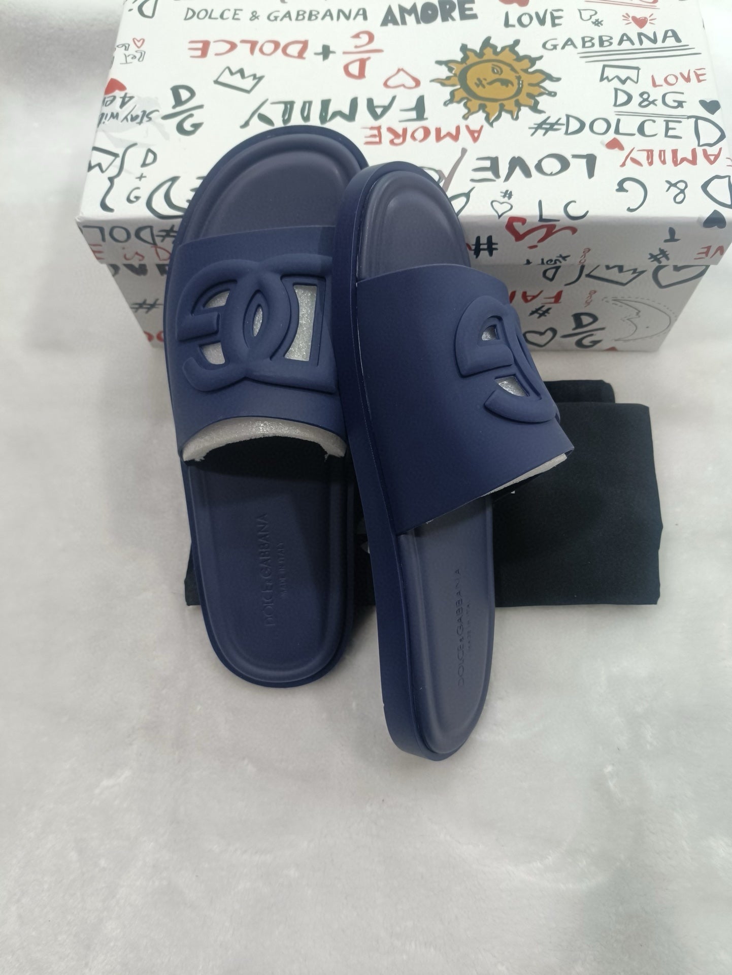 54A82ZDE Stylish slippers