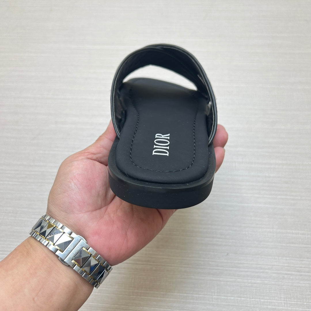54D79ZDE Stylish slippers