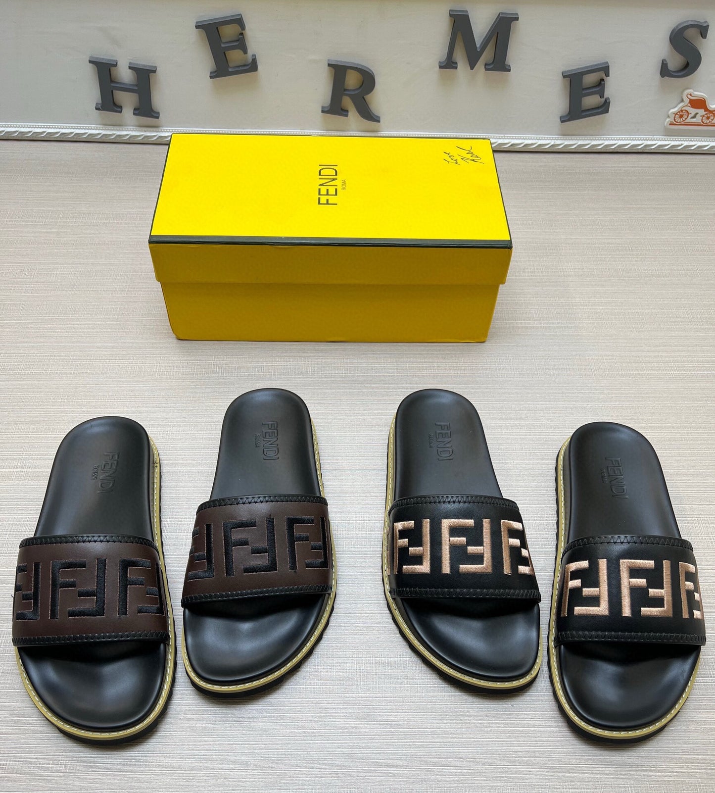 54F25ZDE Stylish slippers