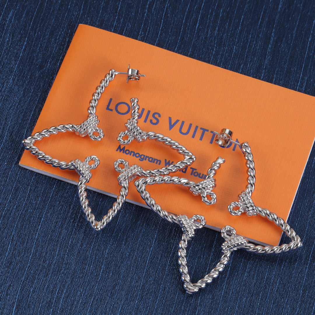 14E508EDE Stylish Earrings