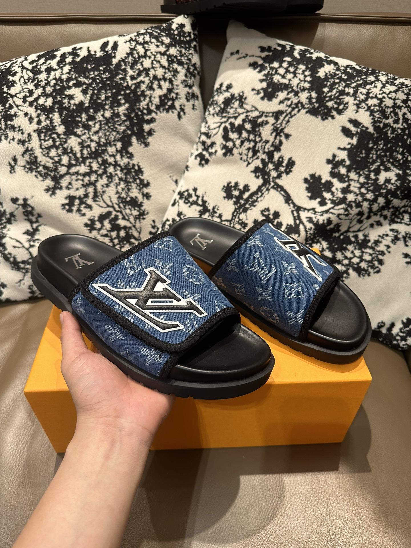 285ZE28ZDE Stylish leather Shoes