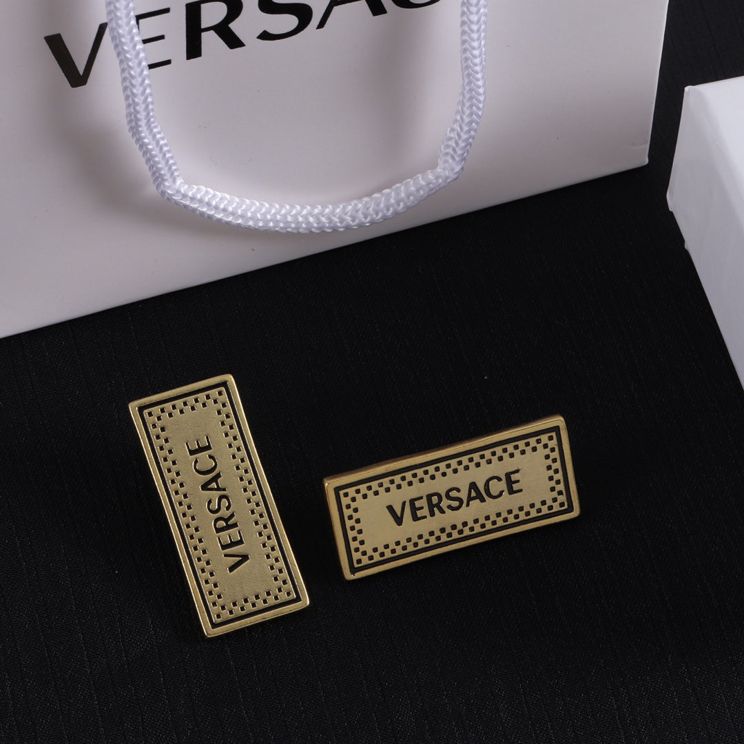14V319XDE Stylish Earrings Necklaces