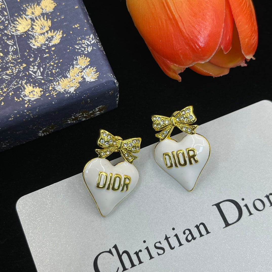 14D772EDE Stylish Earrings
