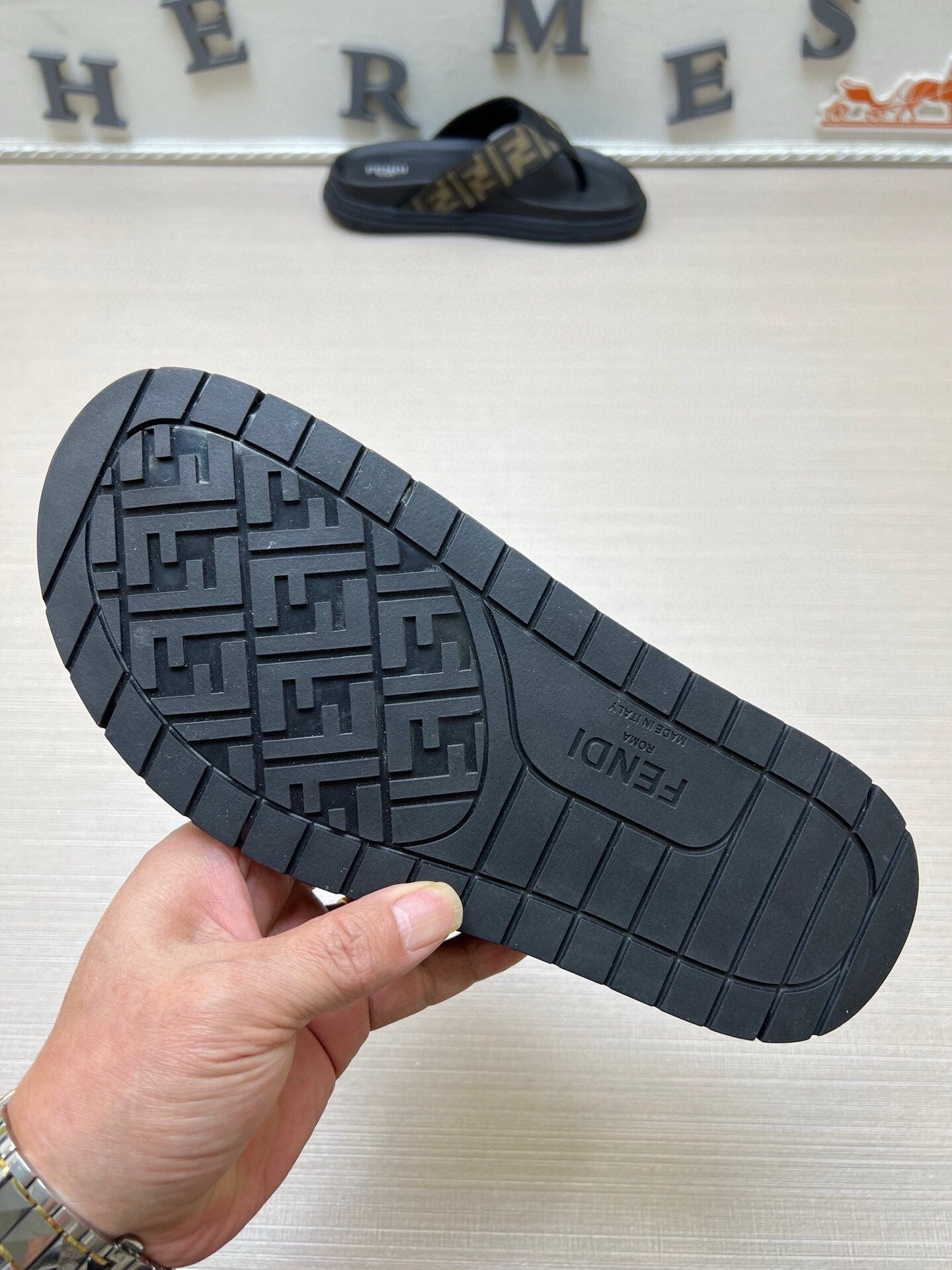 5LF222ZDE Stylish Slippers