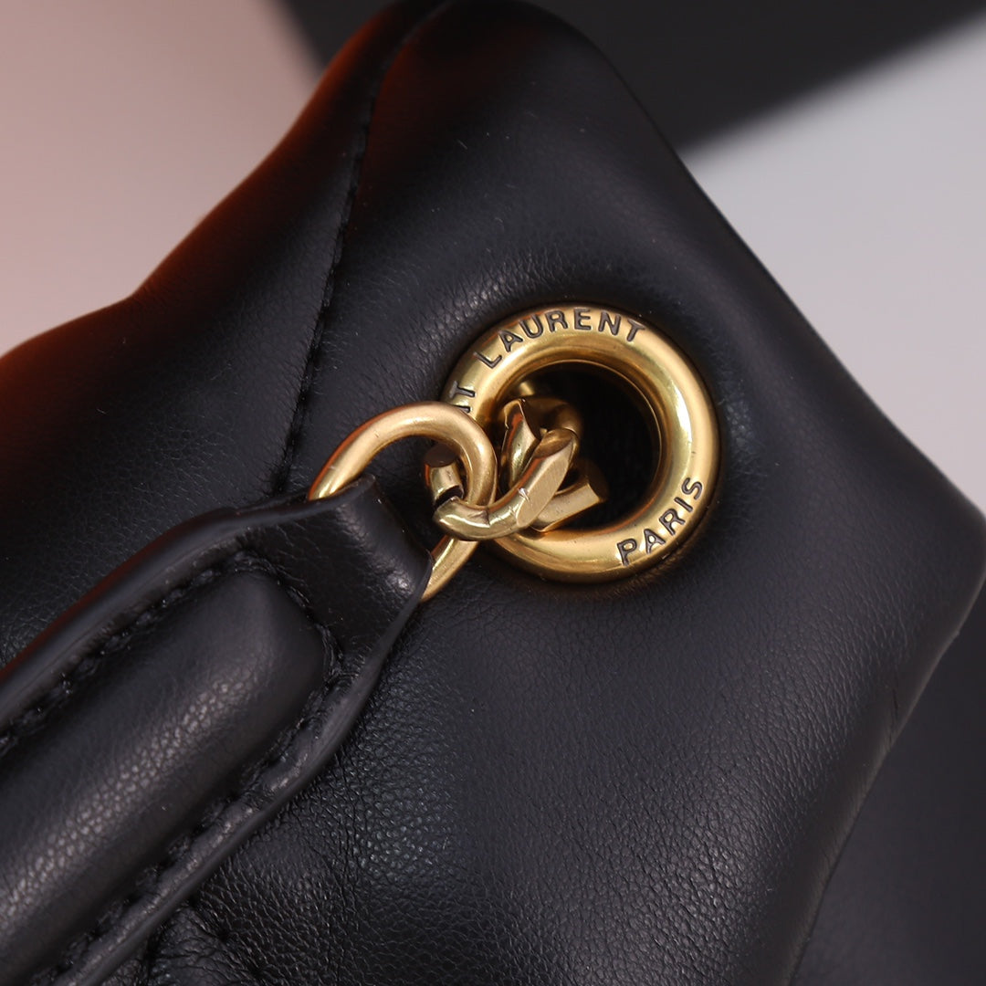1XSL16BDE Stylish leather bag
