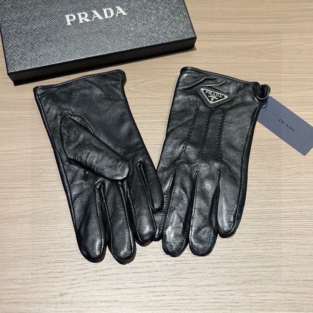 14PD49SDE Stylish gloves