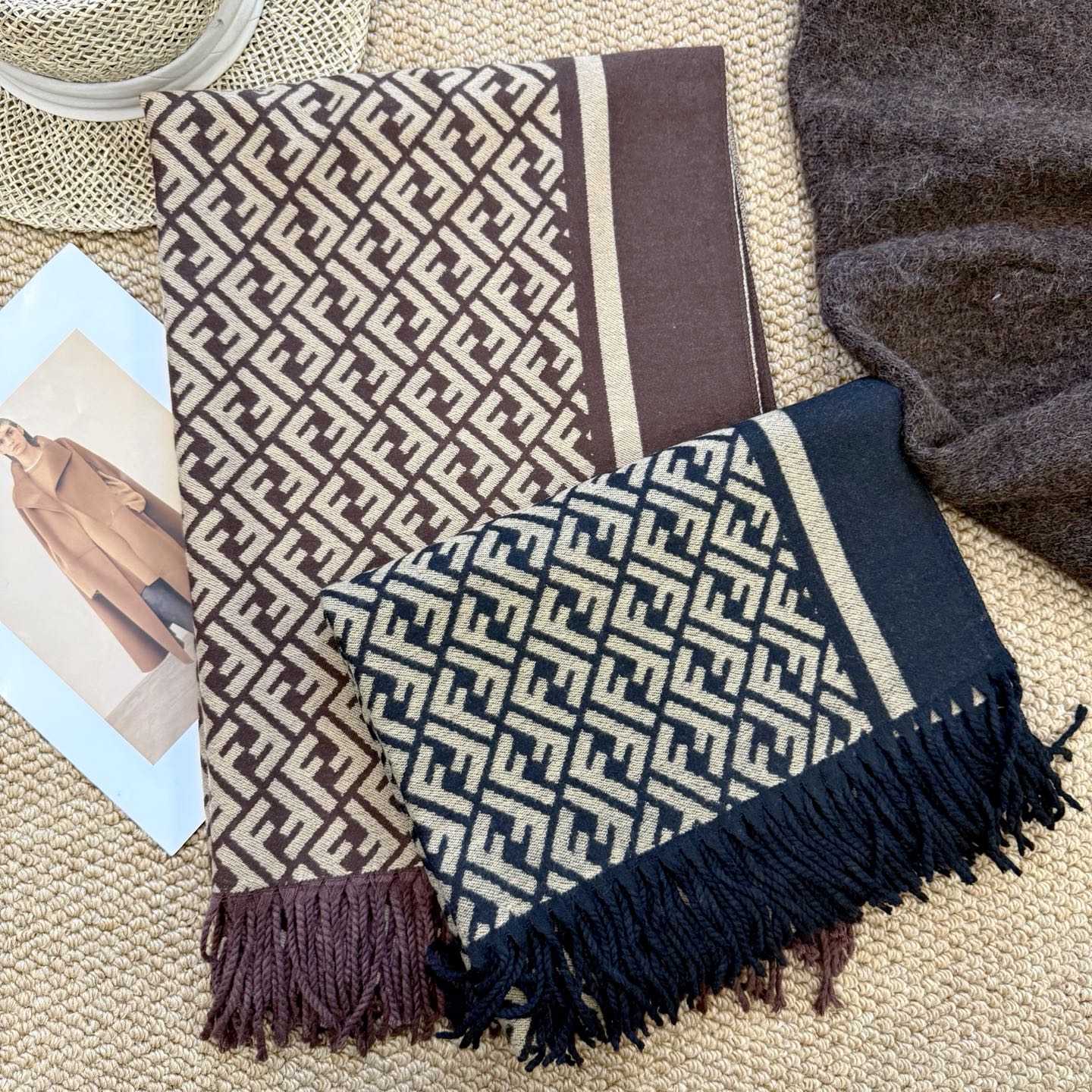 185ZF60WDE Stylish Winter Scarves