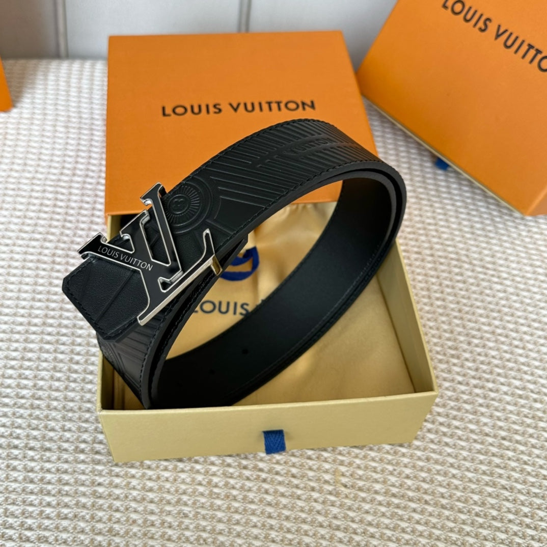 14E48PDE Stylish High quality belt With full package