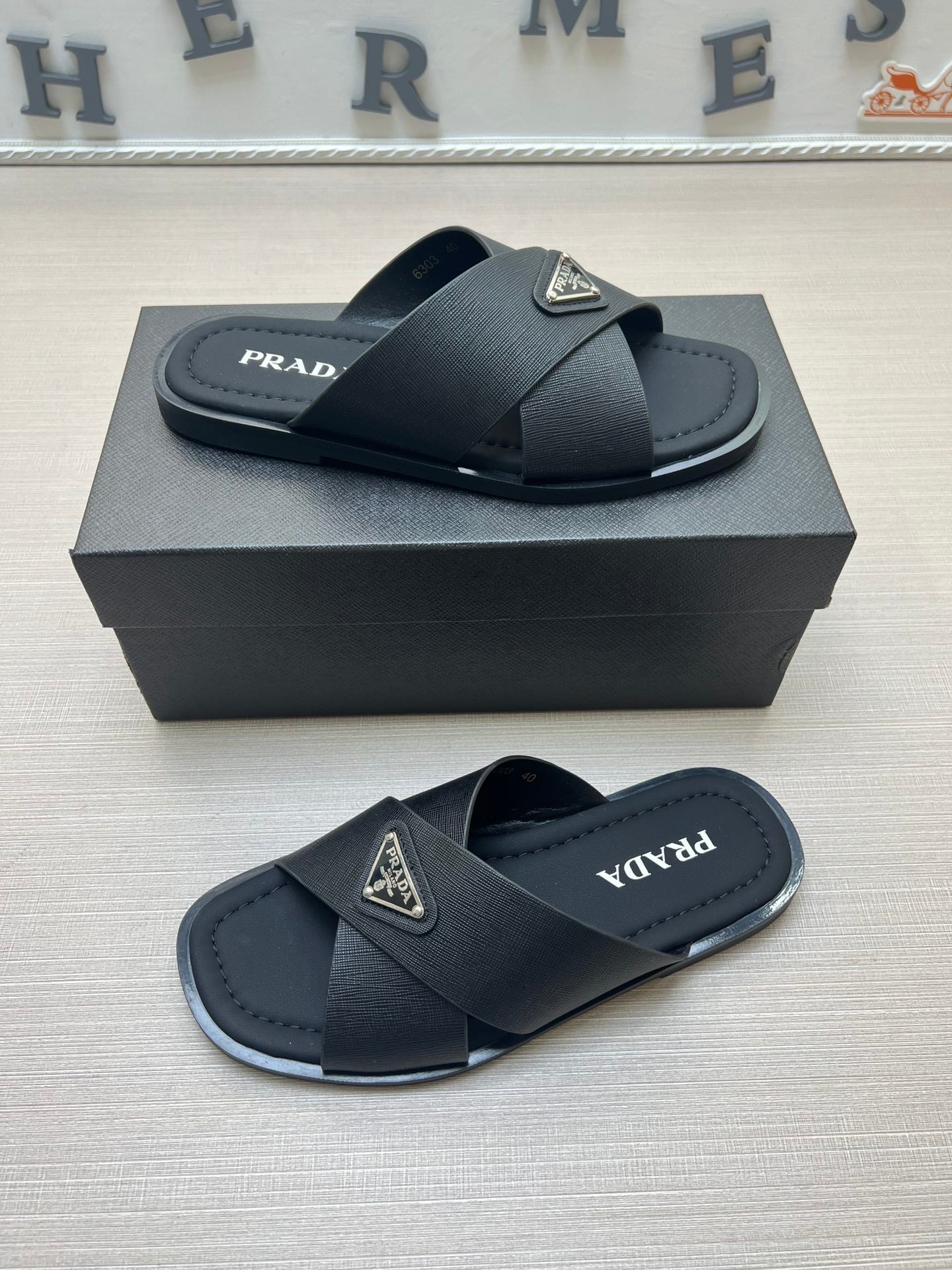 54PD71ZDE Stylish slippers