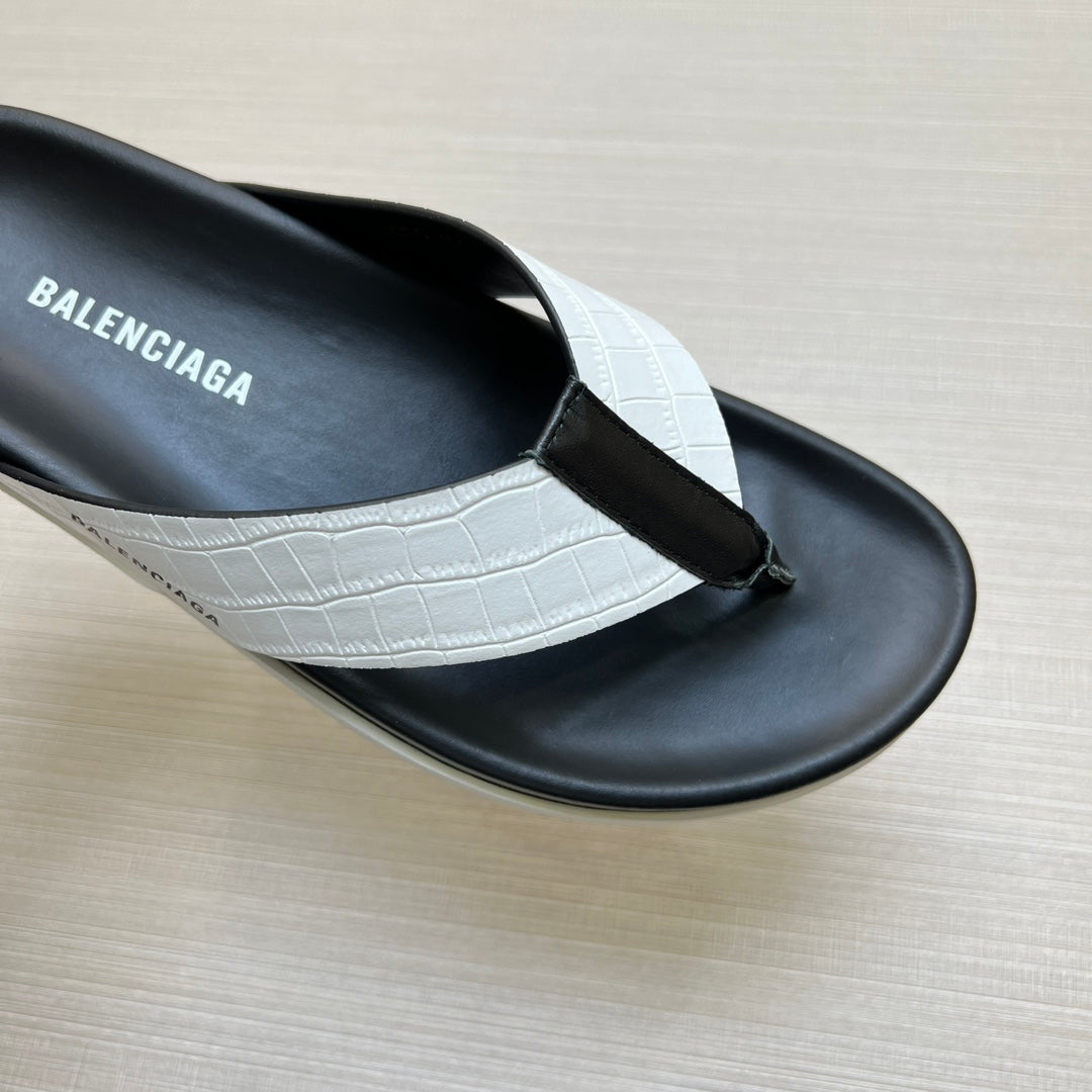 54J98ZDE Stylish slippers