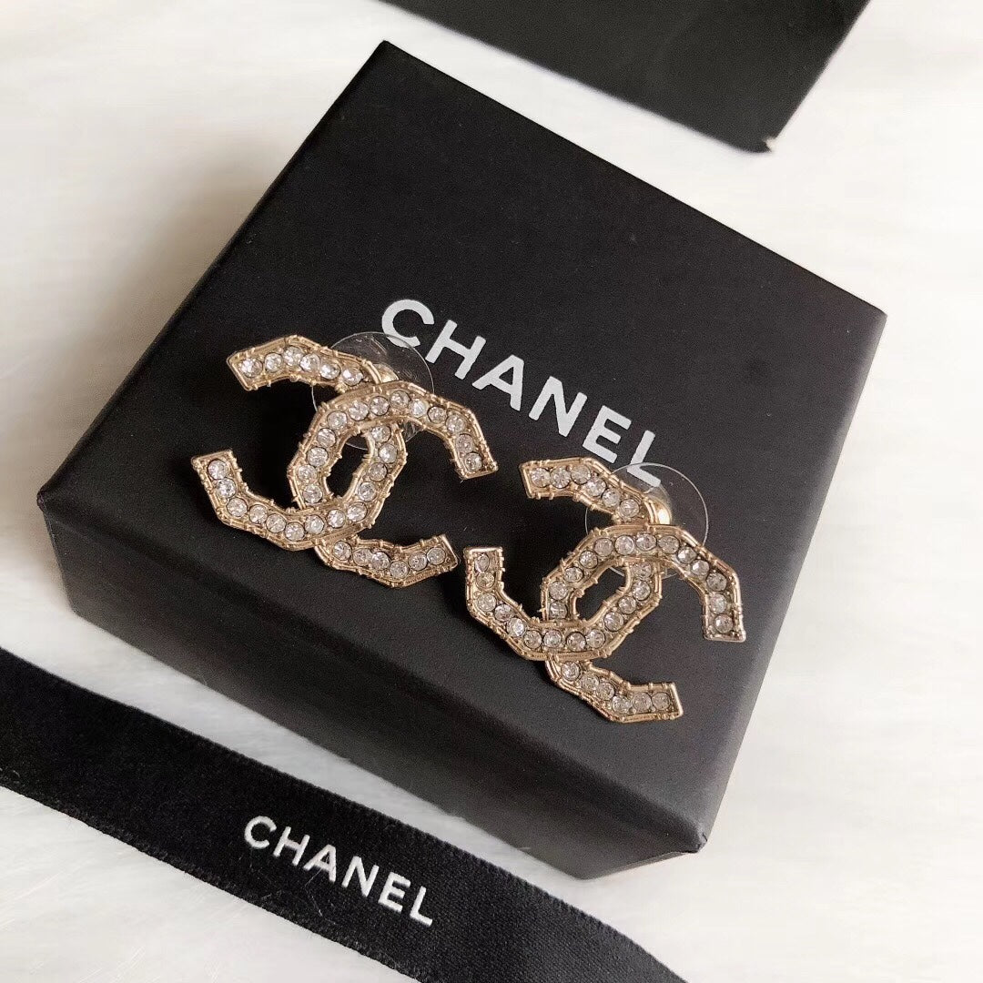 14C54EDE Stylish Earrings