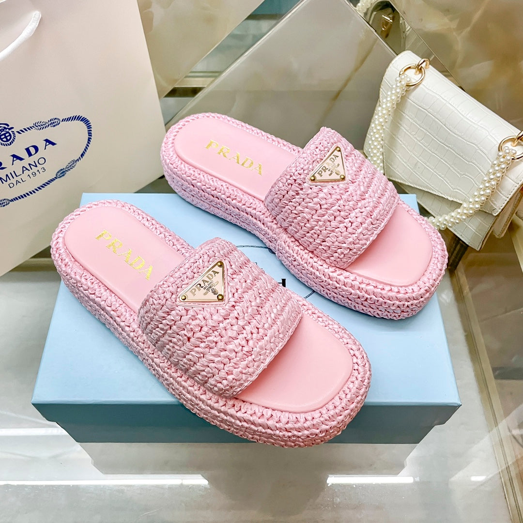 14PD22ZDE Stylish slippers